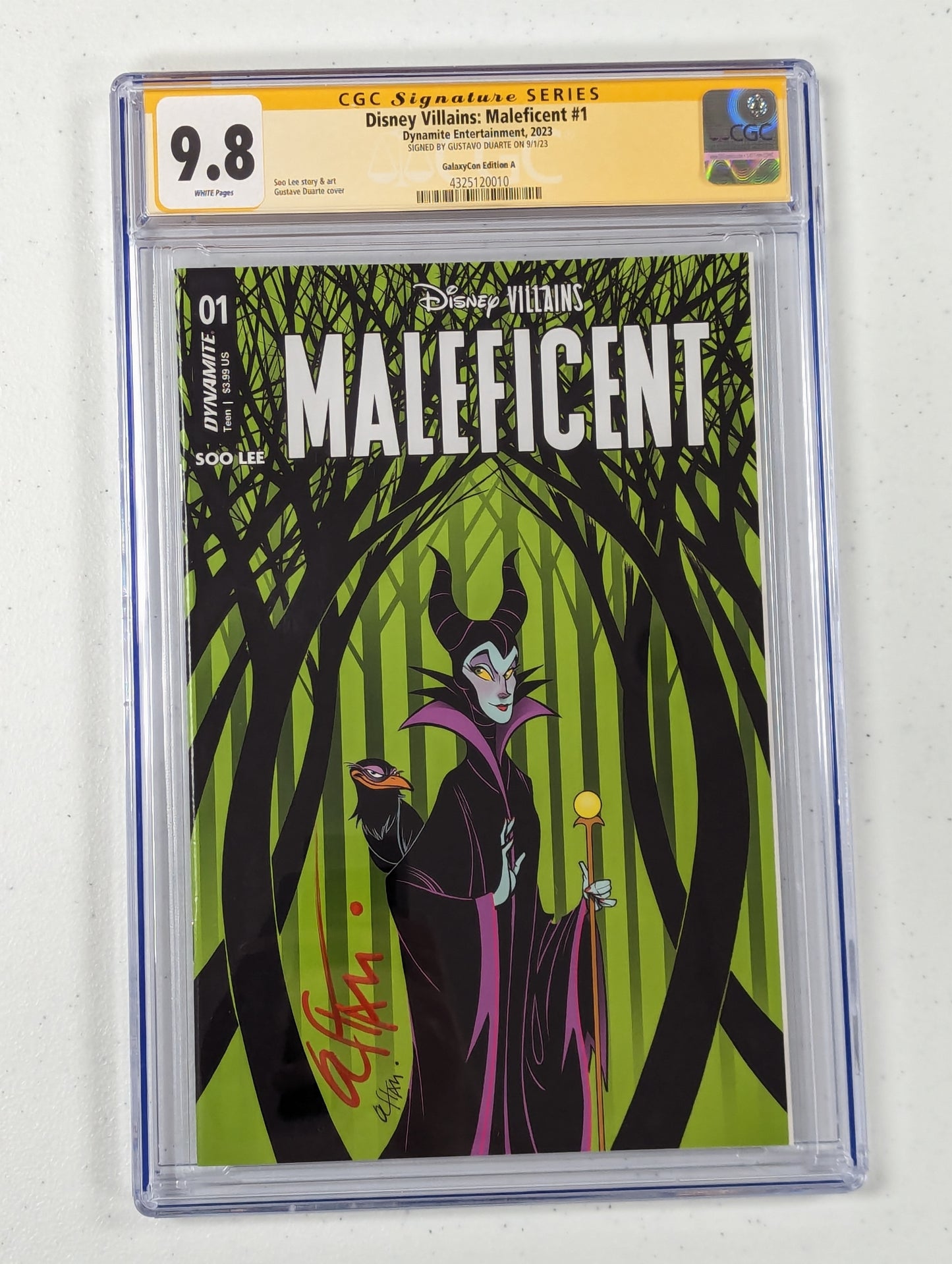 Disney Villains: Maleficent #1 GalaxyCon Exclusive - CGC SS 9.8 - signed by Gustavo Duarte